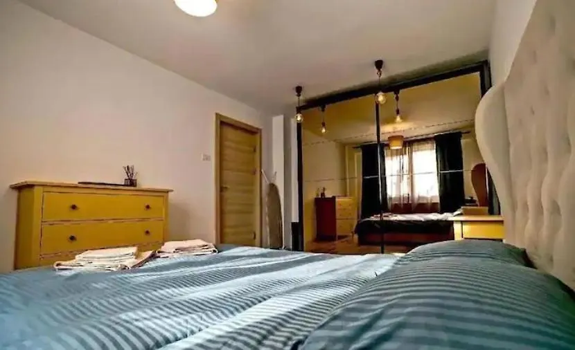 Luxury 2Br Apartment Ultra-Central & Spacious With Parking! Bükreş