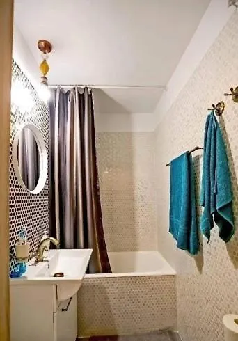 Luxury 2Br Apartment Ultra-Central & Spacious With Parking! Bükreş