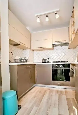 Luxury 2Br Apartment Ultra-Central & Spacious With Parking! Bucharest
